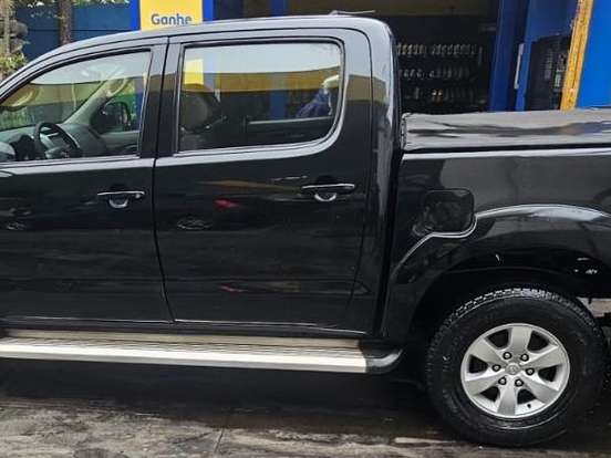 TOYOTA-HILUX-2.7 SRV 4X4 CD 16V FLEX 4P AUTOMÁTICO TOYOTA-HILUX-2012