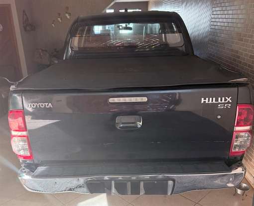 TOYOTA-HILUX-2012