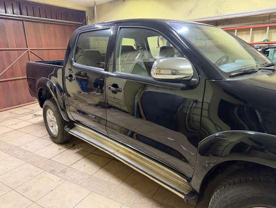 TOYOTA-HILUX-2014
