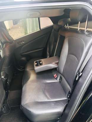 TOYOTA-PRIUS-2018