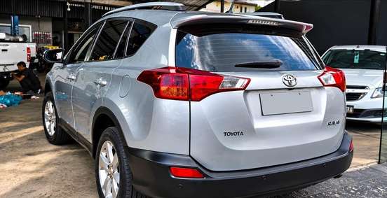 TOYOTA-RAV4-2014