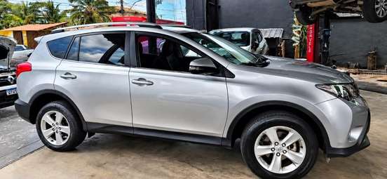 TOYOTA-RAV4-2014