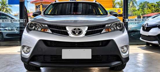 TOYOTA-RAV4-2014