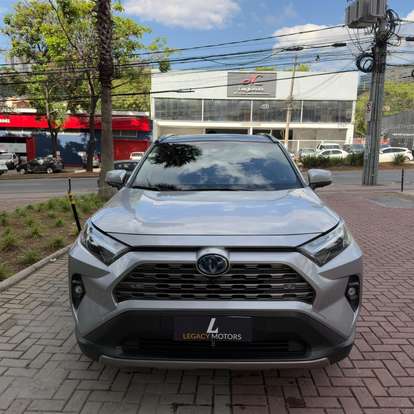 TOYOTA-RAV4-2024