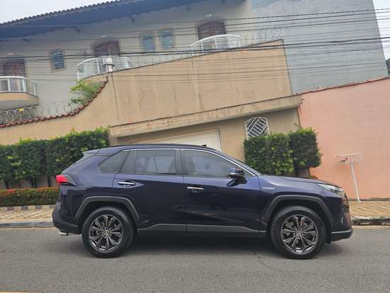 TOYOTA-RAV4-2022