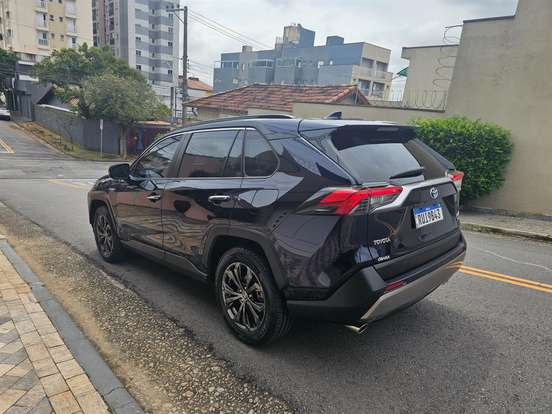 TOYOTA-RAV4-2022