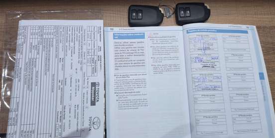 TOYOTA-YARIS-2024