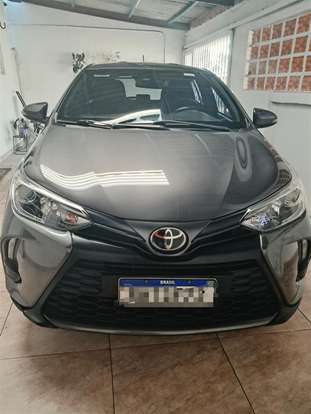 TOYOTA-YARIS-2022