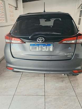 TOYOTA-YARIS-2022