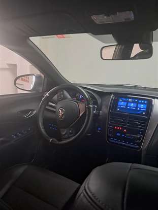 TOYOTA-YARIS-2022