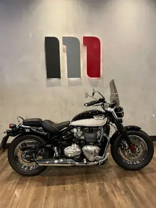 TRIUMPH BONNEVILLE SPEEDMASTER 