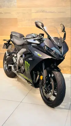TRIUMPH-DAYTONA 660-2025