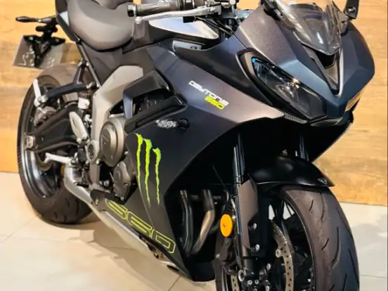 TRIUMPH-DAYTONA 660 TRIUMPH-DAYTONA 660-2025