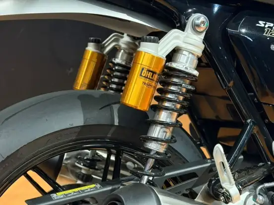 TRIUMPH-SPEED TWIN RS-2025