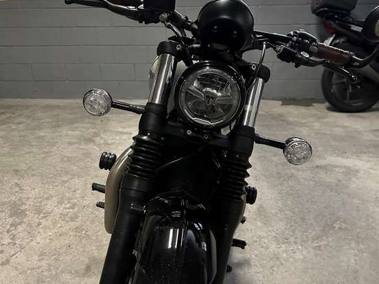 TRIUMPH-BONNEVILLE BOBBER 1200 TRIUMPH-BONNEVILLE BOBBER 1200-2023