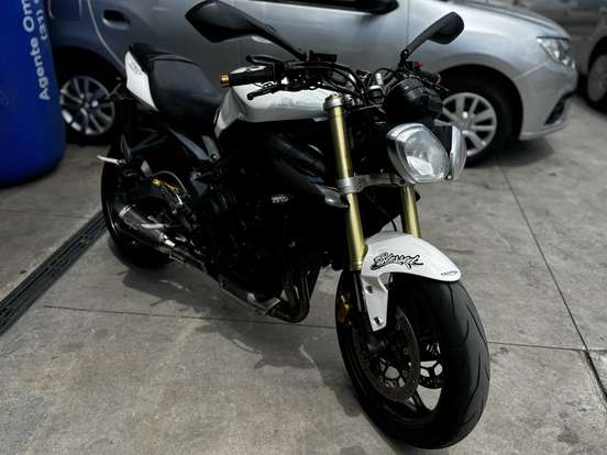 TRIUMPH-STREET TRIPLE R ABS-2014
