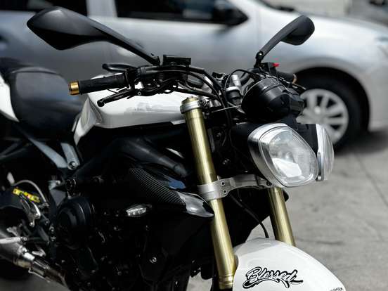 TRIUMPH-STREET TRIPLE R ABS-2014