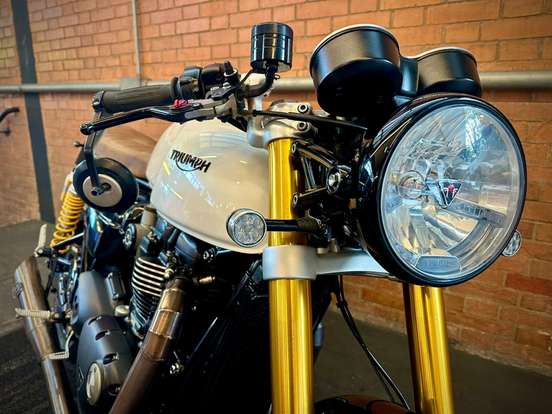 TRIUMPH-THRUXTON R TRIUMPH-THRUXTON R-2018