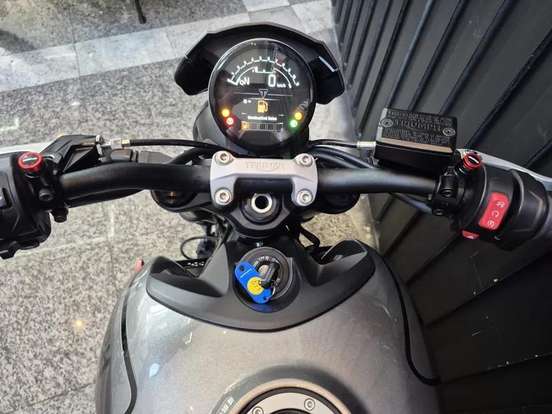 TRIUMPH-TRIDENT 660-2024