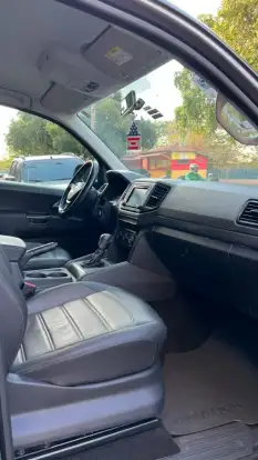 VOLKSWAGEN-AMAROK-2019