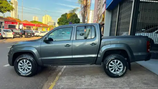 VOLKSWAGEN-AMAROK-2019