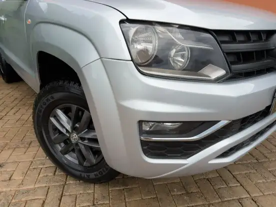 VOLKSWAGEN-AMAROK-2017