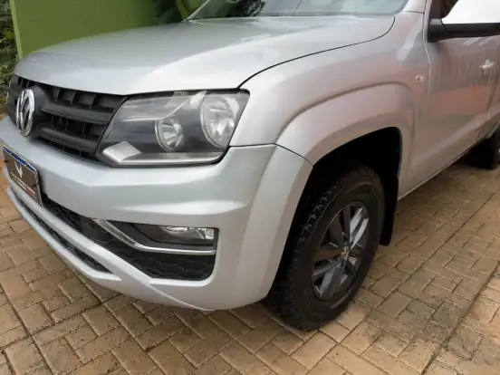 VOLKSWAGEN-AMAROK-2017