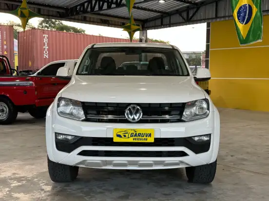 VOLKSWAGEN-AMAROK-2.0 TRENDLINE 4X4 CD 16V TURBO INTERCOOLER DIESEL 4P AUTOMÁTICO VOLKSWAGEN-AMAROK-2018