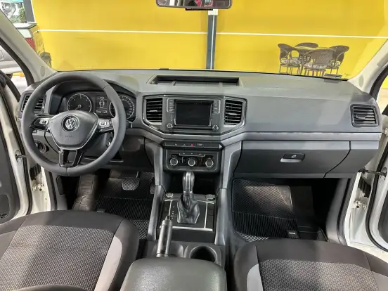 VOLKSWAGEN-AMAROK-2018