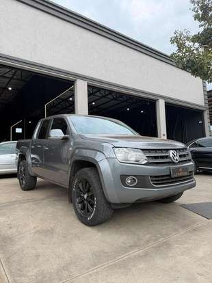 VOLKSWAGEN-AMAROK-2010