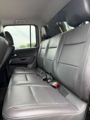 VOLKSWAGEN-AMAROK-2010