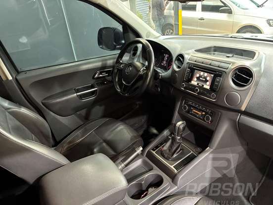 VOLKSWAGEN-AMAROK-2.0 HIGHLINE 4X4 CD 16V TURBO INTERCOOLER DIESEL 4P AUTOMÁTICO VOLKSWAGEN-AMAROK-2016