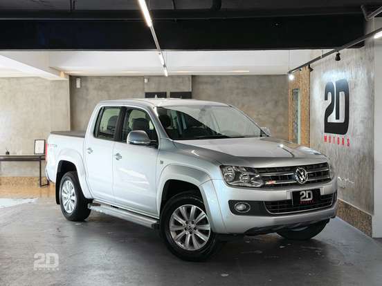 VOLKSWAGEN-AMAROK-2014