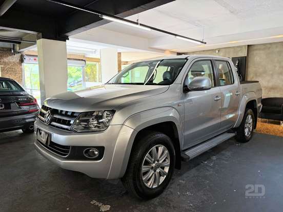 VOLKSWAGEN-AMAROK-2014