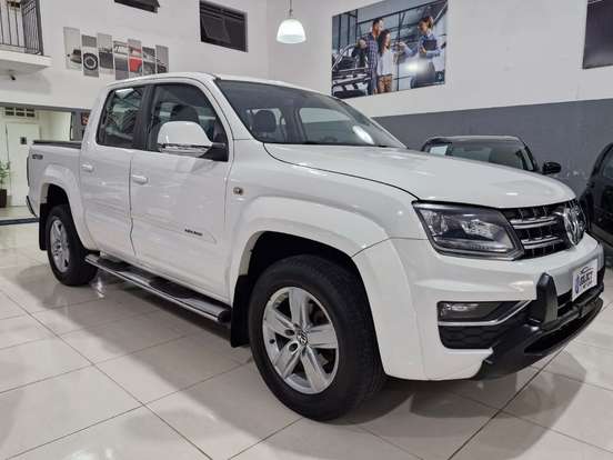 VOLKSWAGEN-AMAROK-2017