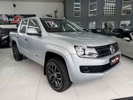 VOLKSWAGEN-AMAROK-2014