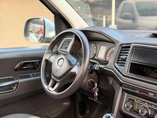 VOLKSWAGEN-AMAROK-2019