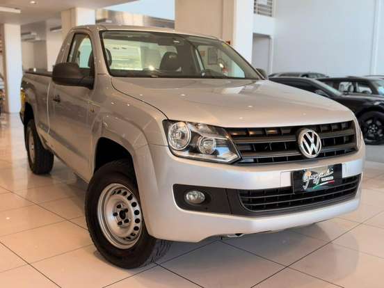 VOLKSWAGEN-AMAROK-2015