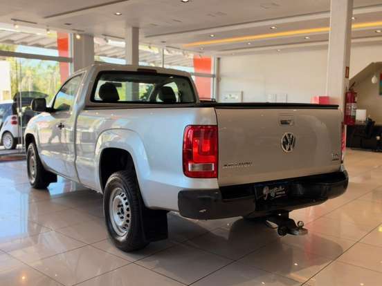 VOLKSWAGEN-AMAROK-2015