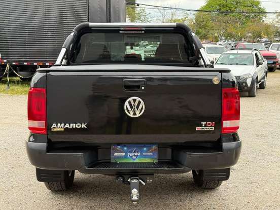 VOLKSWAGEN-AMAROK-2.0 TRENDLINE 4X4 CD 16V TURBO INTERCOOLER DIESEL 4P AUTOMÁTICO VOLKSWAGEN-AMAROK-2017