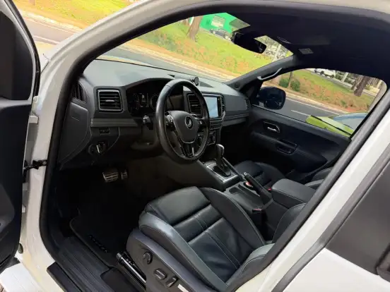 VOLKSWAGEN-AMAROK-2024