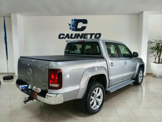 VOLKSWAGEN-AMAROK-2023