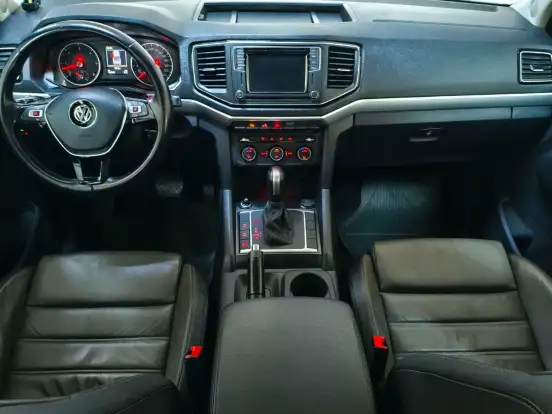 VOLKSWAGEN-AMAROK-2023