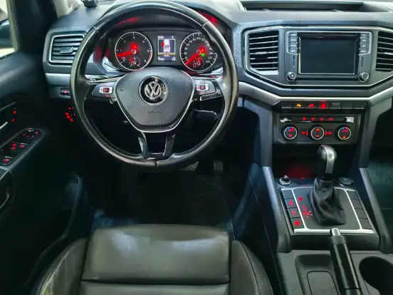 VOLKSWAGEN-AMAROK-2023