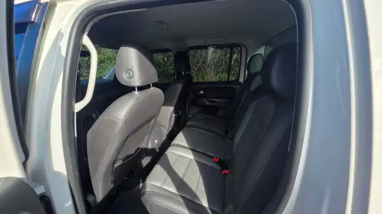 VOLKSWAGEN-AMAROK-2019