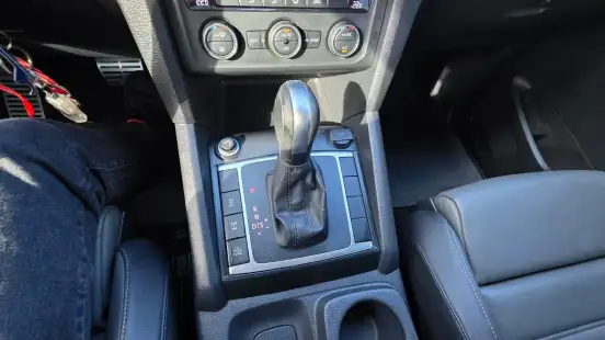 VOLKSWAGEN-AMAROK-3.0 V6 TDI DIESEL HIGHLINE CD 4MOTION AUTOMÁTICO VOLKSWAGEN-AMAROK-2019