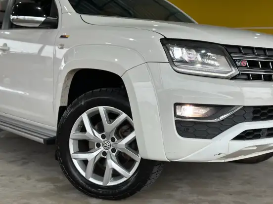 VOLKSWAGEN-AMAROK-2018