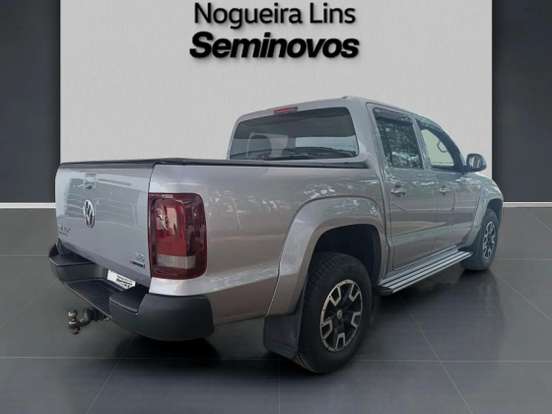 VOLKSWAGEN-AMAROK-2022