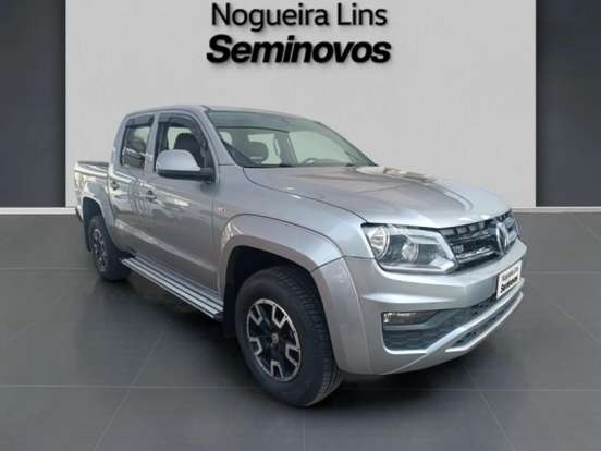 VOLKSWAGEN-AMAROK-2022