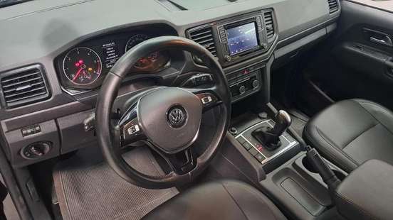 VOLKSWAGEN-AMAROK-2023